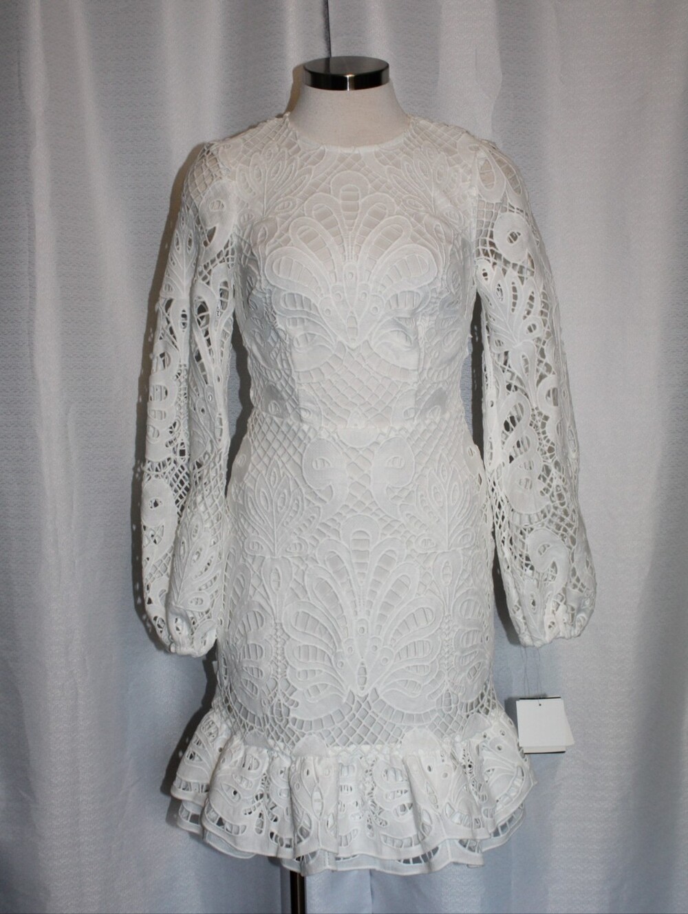 DB Studio David’s Bridal Lace Flounce Hem Long Sleeve Dress Size 0 - Picture 5 of 12
